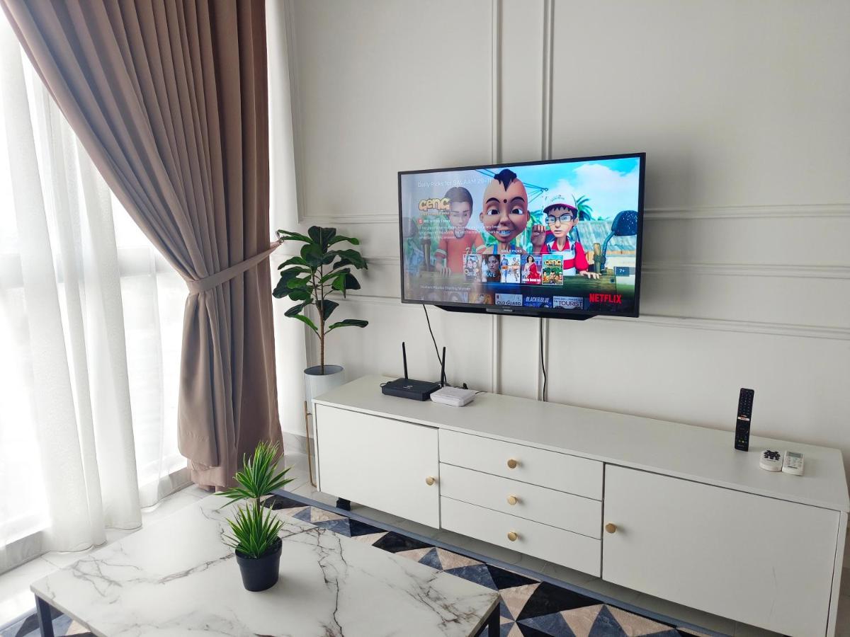 One Bedroom Troika Kota Bharu By Aghome, Modern Design Экстерьер фото