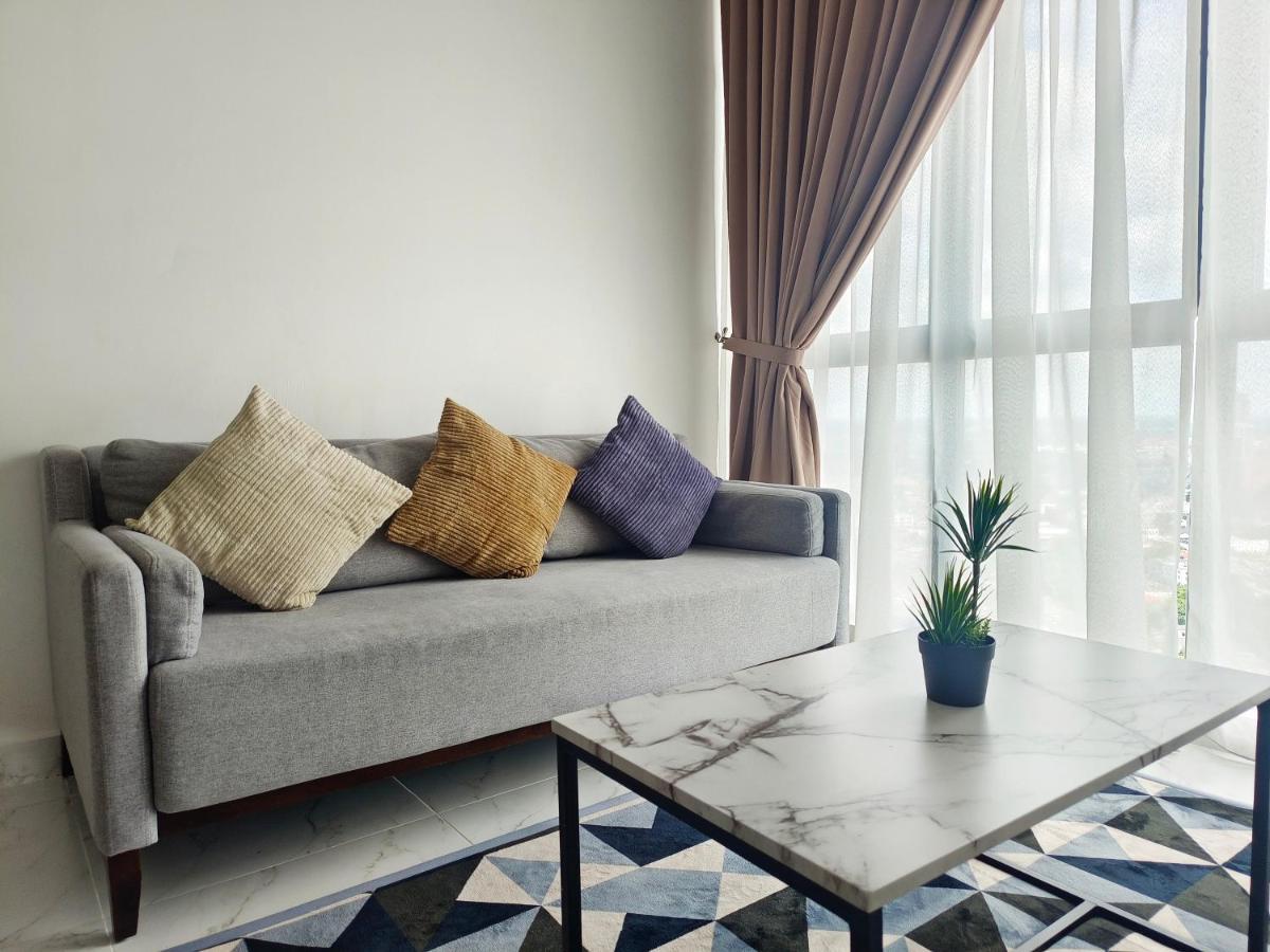 One Bedroom Troika Kota Bharu By Aghome, Modern Design Экстерьер фото